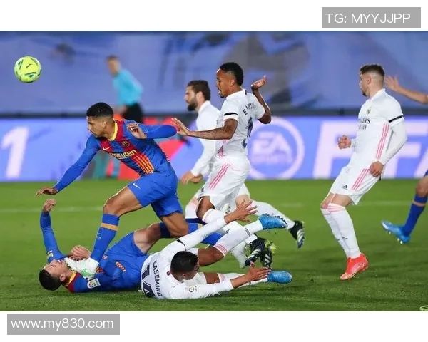 皇马与巴萨热身赛精彩回顾视频全程播放尽享足球盛宴 皇马与巴萨热身赛精彩回顾视频全程播放尽享足球盛宴